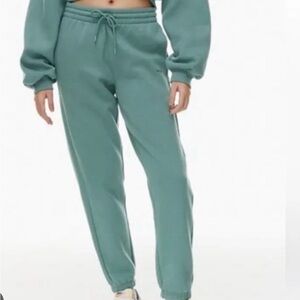 TNA Cozy AF Sweatpants sage green Size L